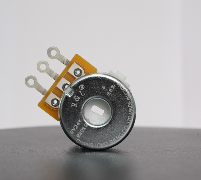 RV24Y-S-R20K
